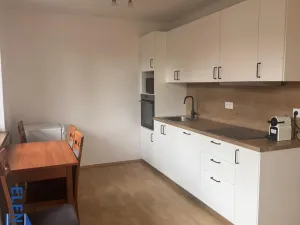 Pronájem bytu 2+kk, Hradec-Nová Ves, 66 m2