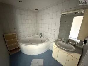 Prodej bytu 3+kk, Most, tř. Budovatelů, 74 m2