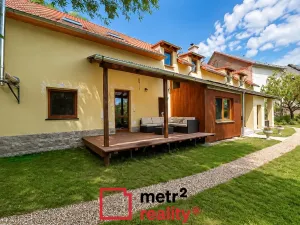 Prodej komerční nemovitosti, Bouzov, 400 m2