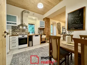 Prodej komerční nemovitosti, Bouzov, 400 m2
