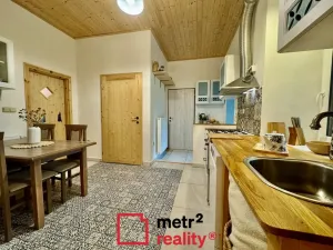 Prodej komerční nemovitosti, Bouzov, 400 m2