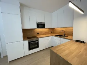 Pronájem bytu 3+kk, Praha - Řeporyje, Haenkeho, 80 m2