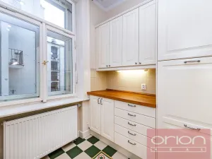 Pronájem bytu 3+1, Praha - Smíchov, Zborovská, 89 m2