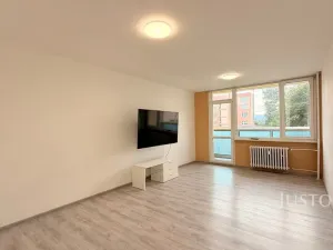 Pronájem bytu 1+1, Liberec, Nad Školou, 34 m2
