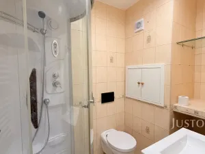 Pronájem bytu 1+1, Liberec, Nad Školou, 34 m2
