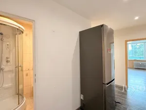 Pronájem bytu 1+1, Liberec, Nad Školou, 34 m2