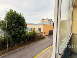 Pronájem bytu 1+1, Liberec, Nad Školou, 34 m2