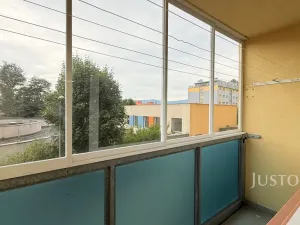 Pronájem bytu 1+1, Liberec, Nad Školou, 34 m2