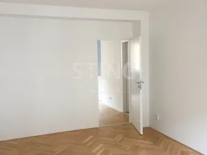 Pronájem bytu 2+kk, Pardubice, Na Hrádku, 53 m2