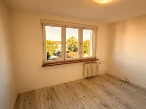 Pronájem bytu 2+1, Karlovy Vary, Svobodova, 34 m2