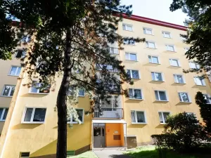 Pronájem bytu 1+1, Chomutov, Kyjická, 33 m2