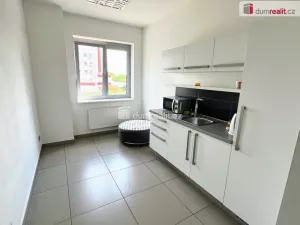 Pronájem kanceláře, Uherské Hradiště, Stojanova, 23 m2