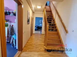 Prodej bytu 3+1, Opava - Předměstí, Joy Adamsonové, 118 m2