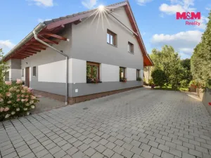 Prodej rodinného domu, Hradečno, 305 m2