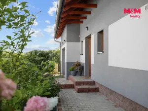 Prodej rodinného domu, Hradečno, 305 m2