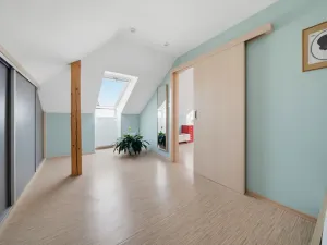Prodej rodinného domu, Luženičky, 300 m2