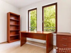 Pronájem bytu 3+1, Praha - Košíře, Lovčenská, 82 m2