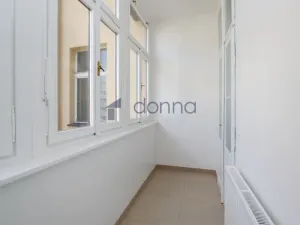 Pronájem bytu 3+1, Praha, Rumunská, 118 m2