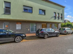 Pronájem obchodního prostoru, Přelouč, Tůmy Přeloučského, 64 m2