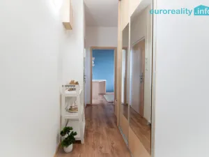 Pronájem bytu 2+kk, Doksy, Sochorova, 35 m2