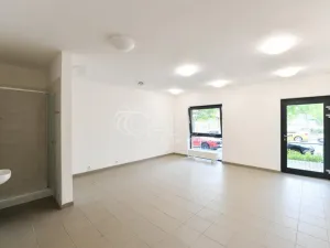 Pronájem obchodního prostoru, Praha - Uhříněves, Jindřicha Bubeníčka, 34 m2