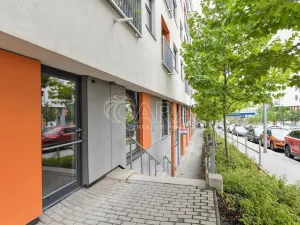 Pronájem obchodního prostoru, Praha - Uhříněves, Jindřicha Bubeníčka, 34 m2