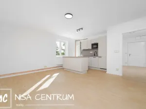 Pronájem bytu 5+kk, Liberec - Liberec III-Jeřáb, Na Bojišti, 84 m2
