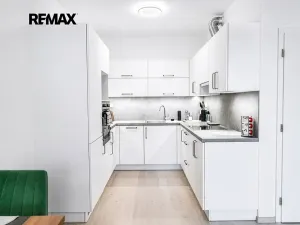 Prodej bytu 2+kk, Náchod, Bartoňova, 76 m2