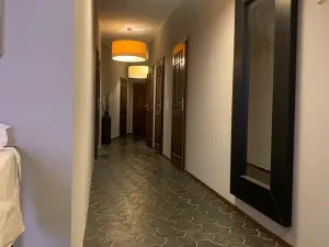 Pronájem obchodního prostoru, Kolín, Na Hradbách, 164 m2