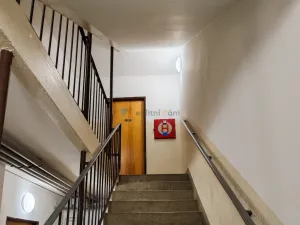Pronájem bytu 1+1, Praha - Smíchov, Štorkánova, 33 m2