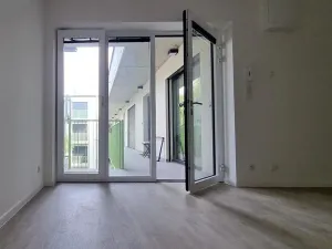Pronájem bytu 2+kk, Brno, Svitavská, 34 m2