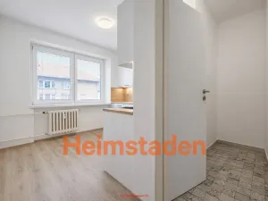 Pronájem bytu 2+1, Ostrava - Mariánské Hory, Zelená, 56 m2