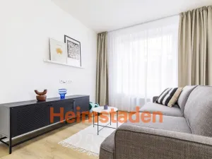 Pronájem bytu 2+kk, Praha - Holešovice, U Pergamenky, 53 m2