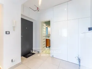 Prodej bytu 3+1, Praha - Strašnice, U kombinátu, 77 m2
