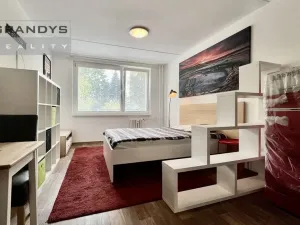 Pronájem bytu 1+kk, Praha - Modřany, Platónova, 29 m2