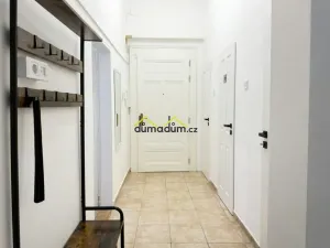 Prodej bytu 4+kk, Praha, Pernerova, 88 m2