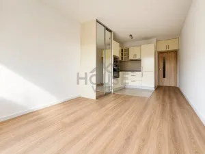 Prodej bytu 1+kk, Praha, Zakšínská, 27 m2