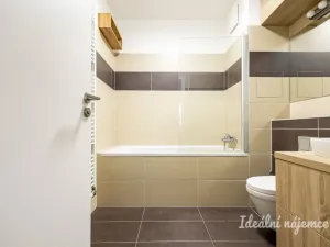 Pronájem bytu 2+kk, Praha - Libeň, Kurta Konráda, 63 m2
