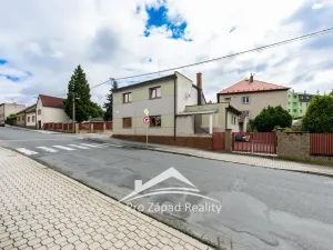 Prodej rodinného domu, Chlumčany, Komenského, 196 m2