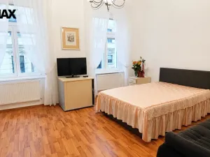 Pronájem bytu 2+1, Karlovy Vary, Lázeňská, 62 m2