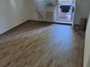 Pronájem bytu 1+1, Uherské Hradiště, Pod Svahy, 29 m2