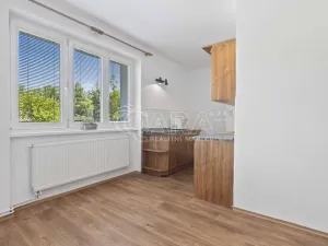 Prodej bytu 3+1, Velký Osek, Revoluční, 68 m2