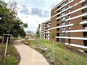 Pronájem bytu 2+kk, Praha - Černý Most, Arnošta Valenty, 41 m2