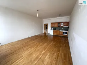 Pronájem bytu 1+kk, Praha - Vysočany, Kolbenova, 43 m2