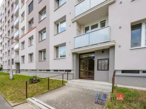 Prodej bytu 2+kk, Hradec Králové - Třebeš, Milady Horákové, 69 m2