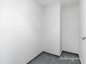 Pronájem bytu 2+kk, Praha - Hloubětín, Domalípova, 60 m2