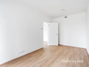 Pronájem bytu 2+kk, Praha - Hloubětín, Domalípova, 60 m2
