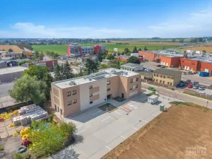Pronájem bytu 2+kk, Hradec Králové - Kukleny, Pražská třída, 106 m2