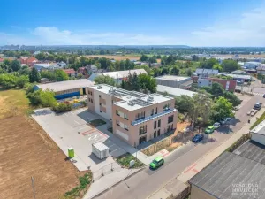 Pronájem bytu 2+kk, Hradec Králové - Kukleny, Pražská třída, 106 m2