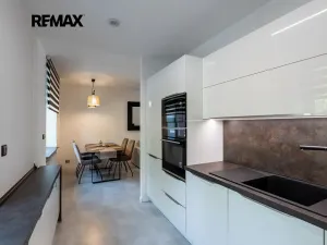Prodej bytu 2+kk, Praha - Záběhlice, Jabloňová, 52 m2